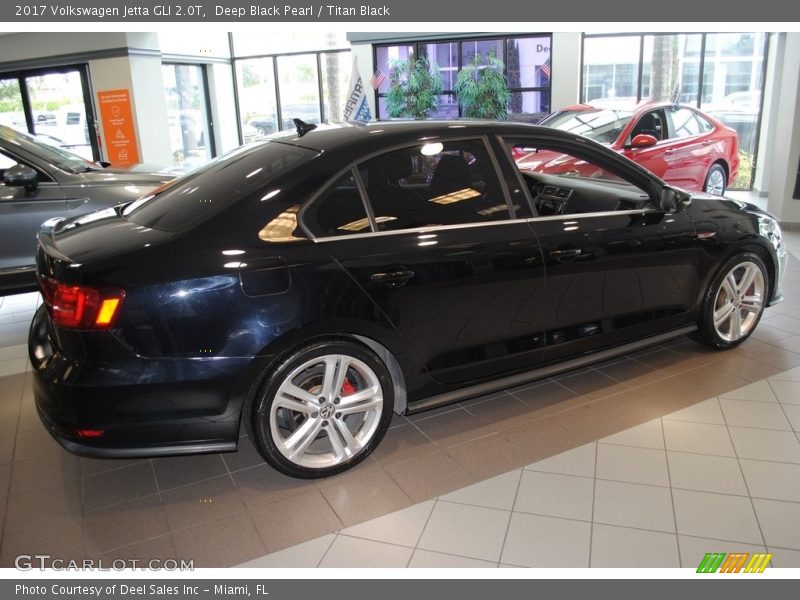Deep Black Pearl / Titan Black 2017 Volkswagen Jetta GLI 2.0T