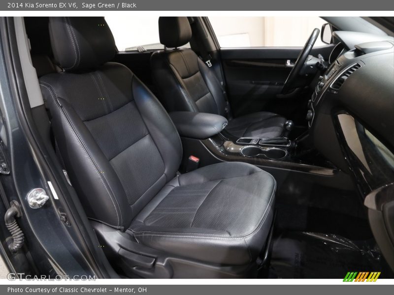 Front Seat of 2014 Sorento EX V6
