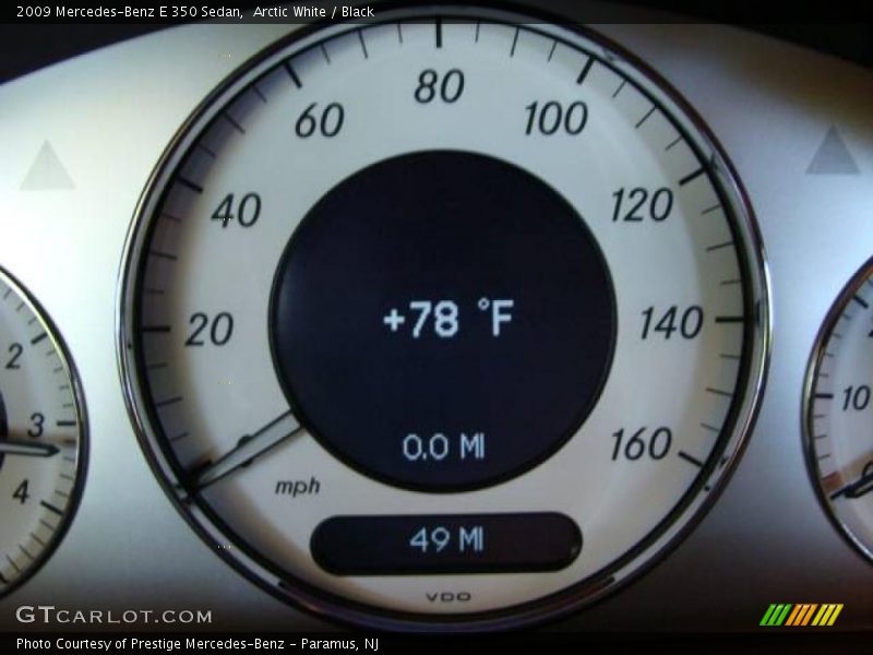 Arctic White / Black 2009 Mercedes-Benz E 350 Sedan