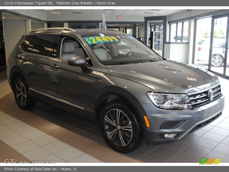 Platinum Gray Metallic / Storm Gray 2019 Volkswagen Tiguan SEL