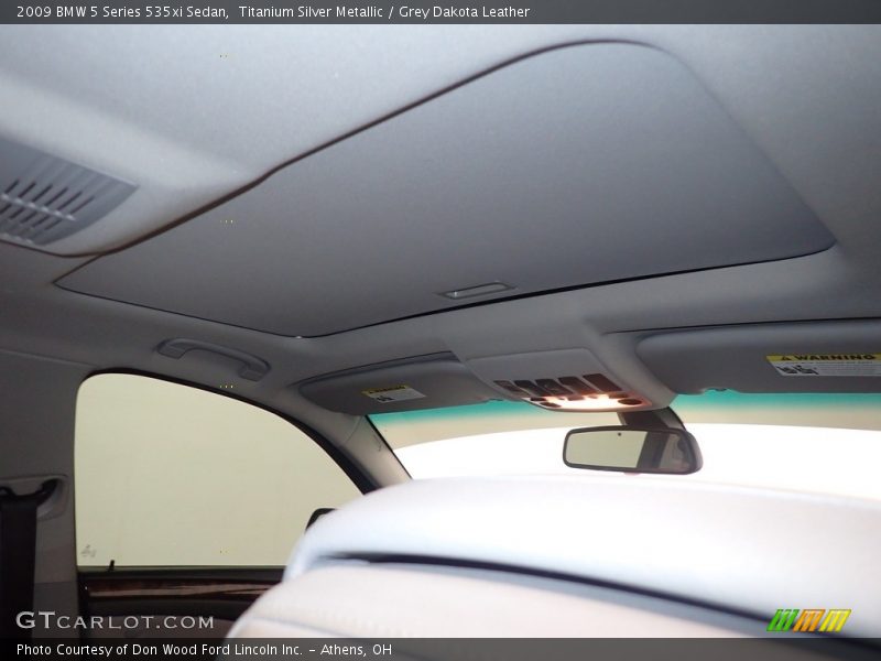 Titanium Silver Metallic / Grey Dakota Leather 2009 BMW 5 Series 535xi Sedan
