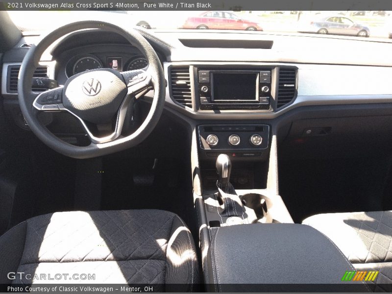 Pure White / Titan Black 2021 Volkswagen Atlas Cross Sport S 4Motion