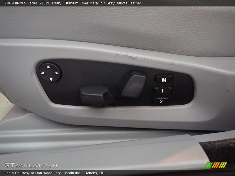 Titanium Silver Metallic / Grey Dakota Leather 2009 BMW 5 Series 535xi Sedan