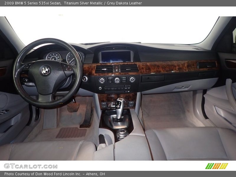 Titanium Silver Metallic / Grey Dakota Leather 2009 BMW 5 Series 535xi Sedan