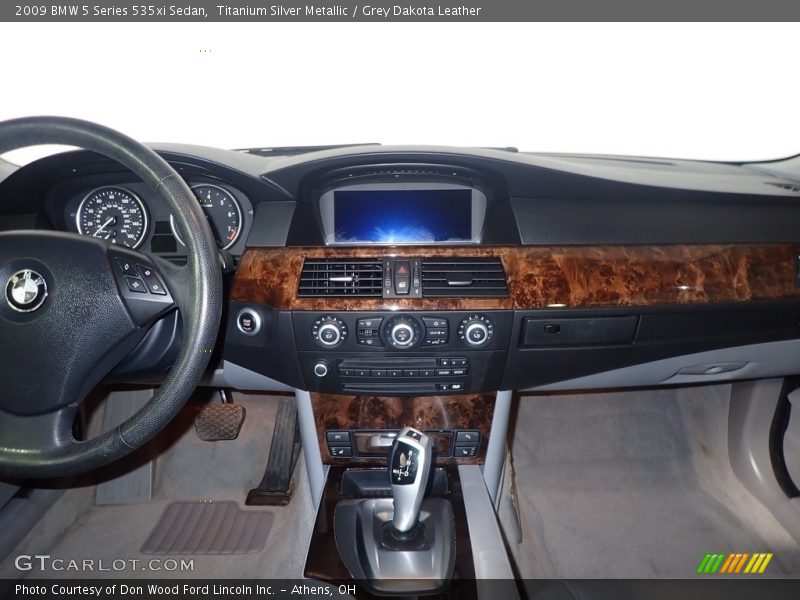 Titanium Silver Metallic / Grey Dakota Leather 2009 BMW 5 Series 535xi Sedan