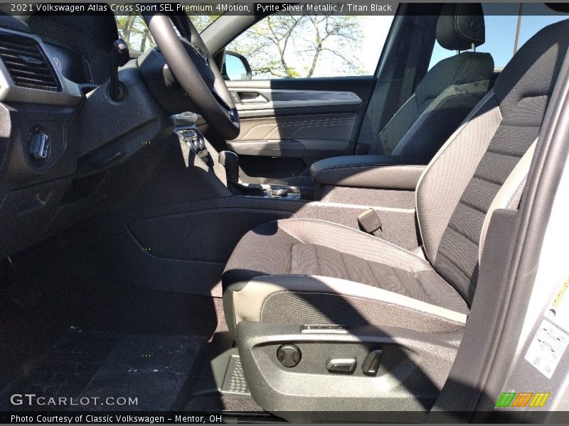 Pyrite Silver Metallic / Titan Black 2021 Volkswagen Atlas Cross Sport SEL Premium 4Motion