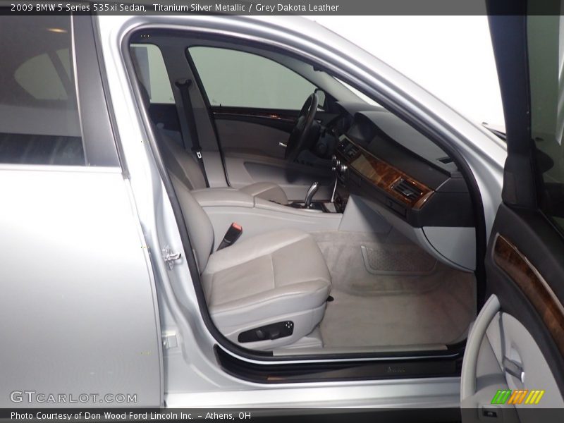 Titanium Silver Metallic / Grey Dakota Leather 2009 BMW 5 Series 535xi Sedan