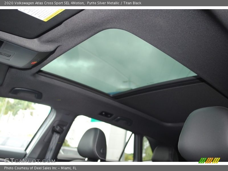 Sunroof of 2020 Atlas Cross Sport SEL 4Motion
