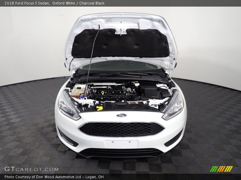 Oxford White / Charcoal Black 2018 Ford Focus S Sedan