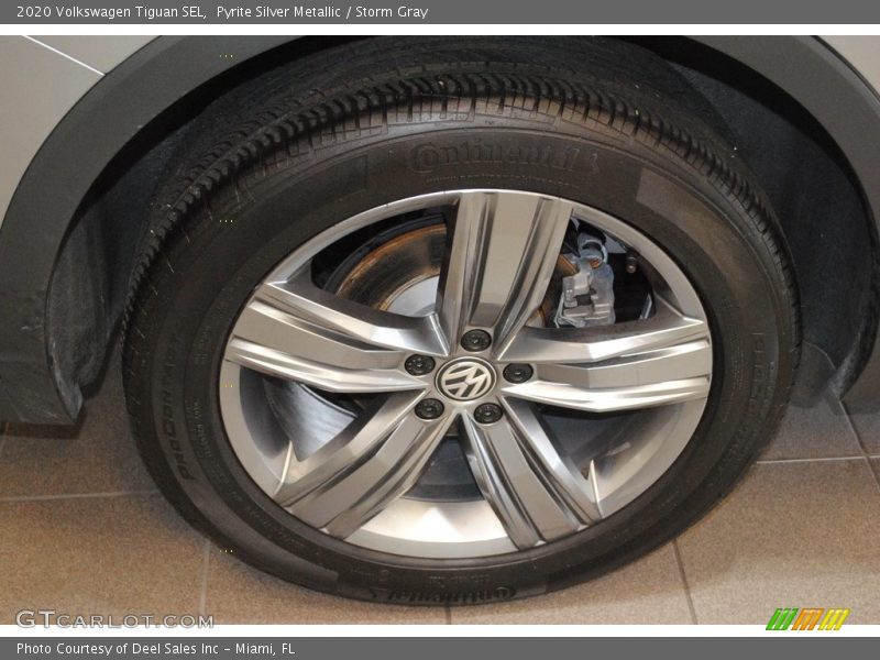 Pyrite Silver Metallic / Storm Gray 2020 Volkswagen Tiguan SEL
