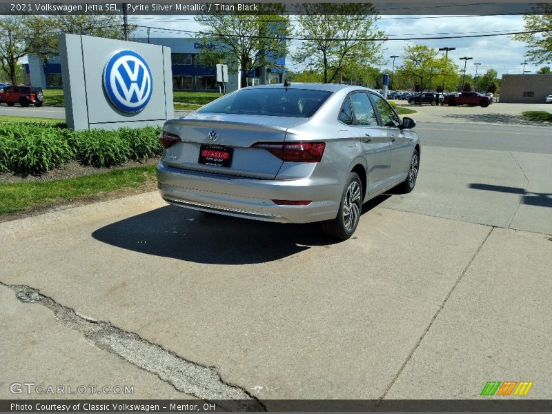 Pyrite Silver Metallic / Titan Black 2021 Volkswagen Jetta SEL