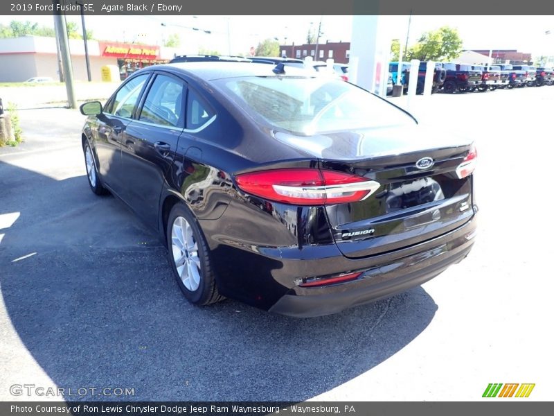 Agate Black / Ebony 2019 Ford Fusion SE