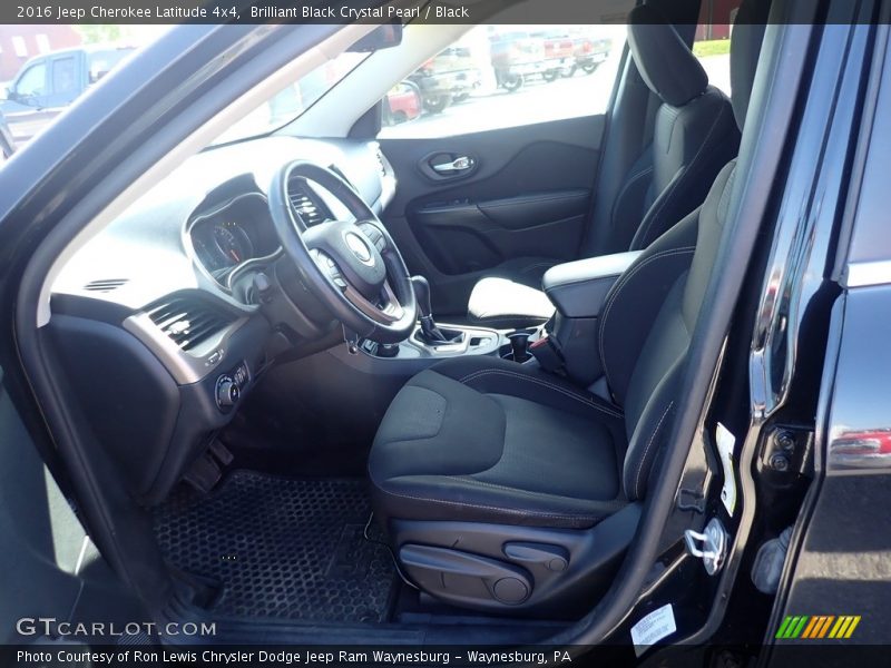 Brilliant Black Crystal Pearl / Black 2016 Jeep Cherokee Latitude 4x4
