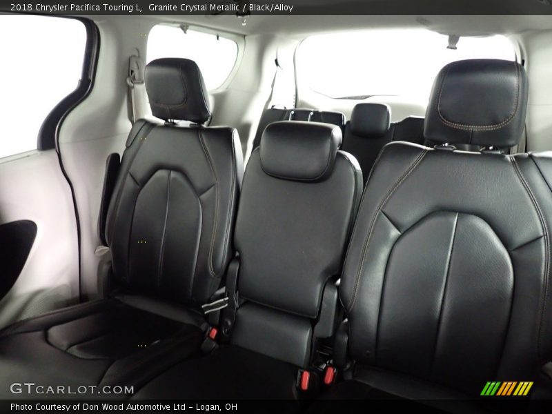 Granite Crystal Metallic / Black/Alloy 2018 Chrysler Pacifica Touring L