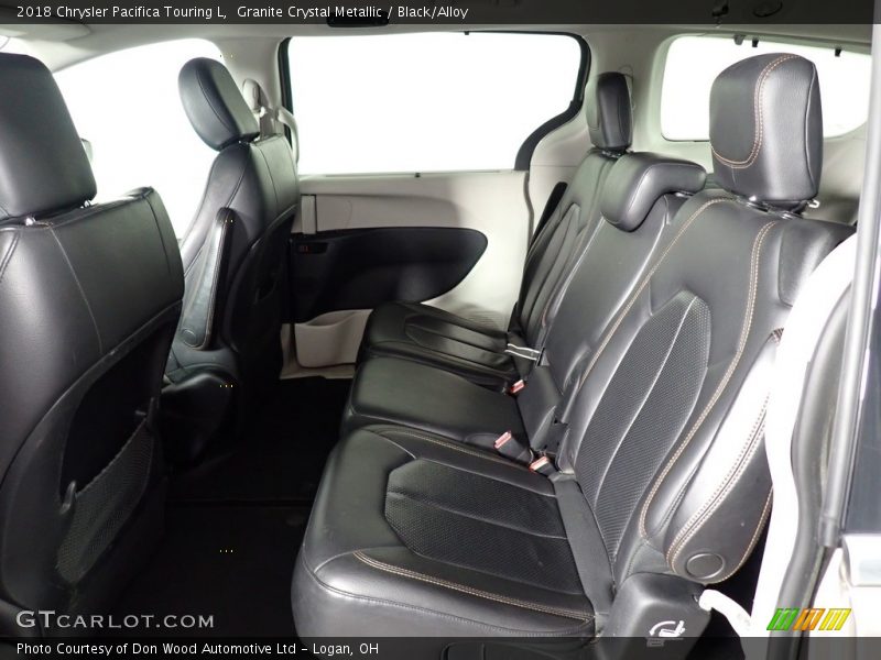 Granite Crystal Metallic / Black/Alloy 2018 Chrysler Pacifica Touring L