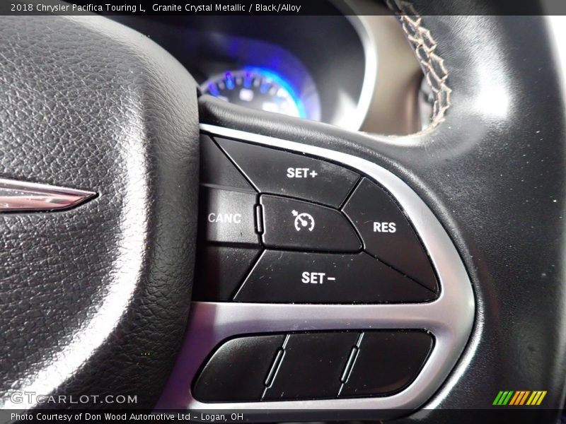 Granite Crystal Metallic / Black/Alloy 2018 Chrysler Pacifica Touring L