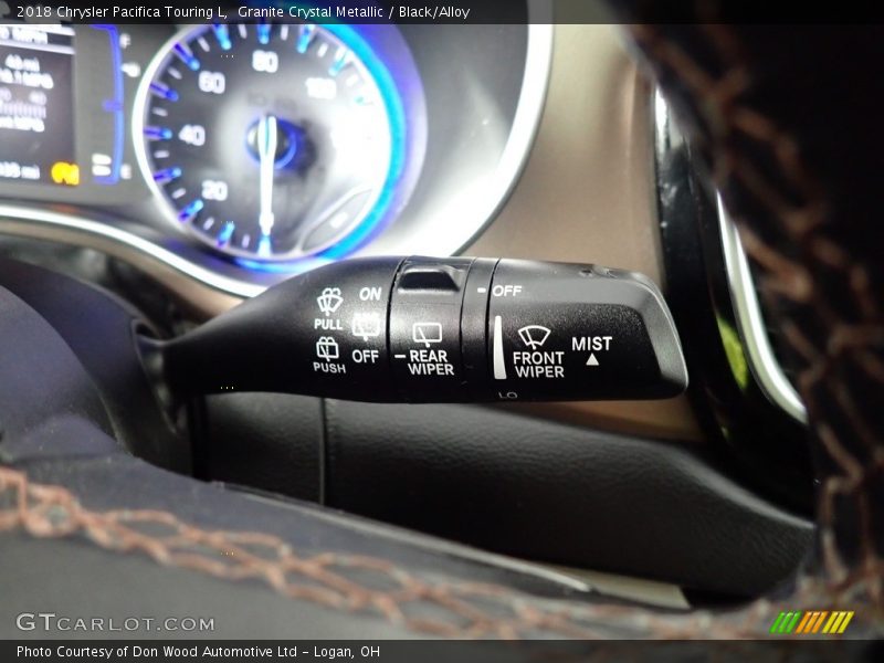 Granite Crystal Metallic / Black/Alloy 2018 Chrysler Pacifica Touring L