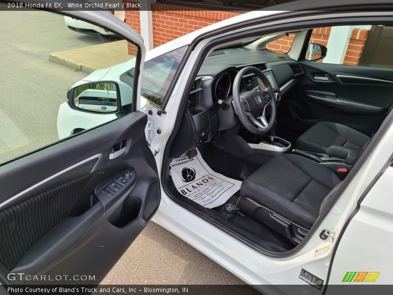 White Orchid Pearl / Black 2018 Honda Fit EX