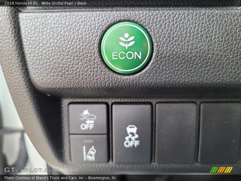 White Orchid Pearl / Black 2018 Honda Fit EX
