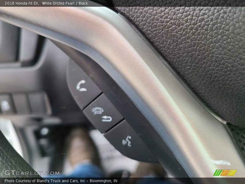 White Orchid Pearl / Black 2018 Honda Fit EX