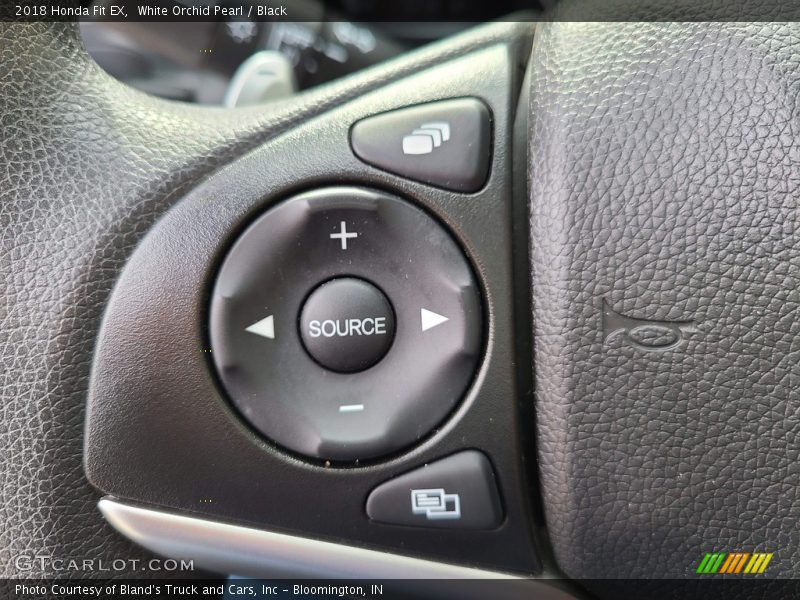 White Orchid Pearl / Black 2018 Honda Fit EX
