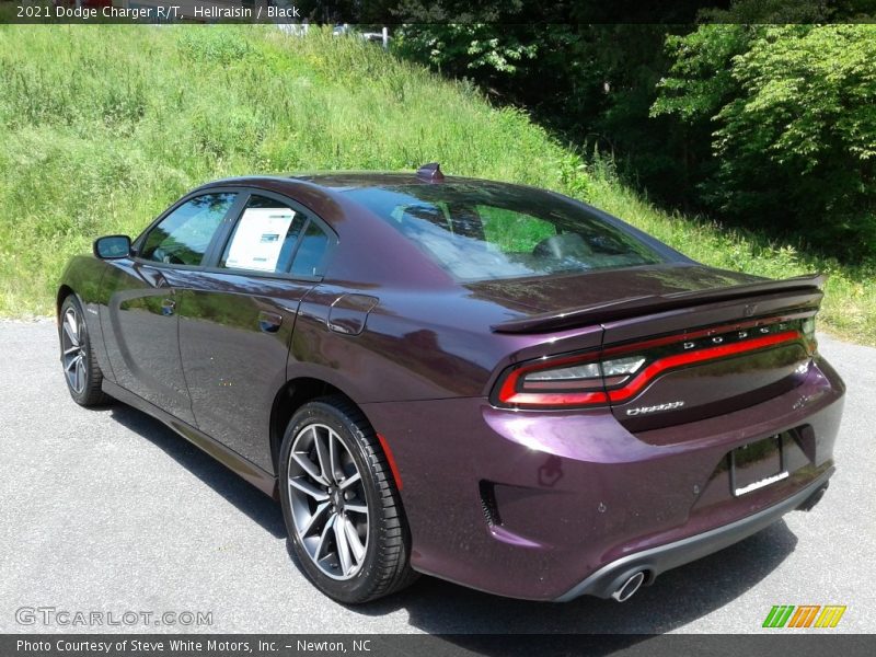 Hellraisin / Black 2021 Dodge Charger R/T