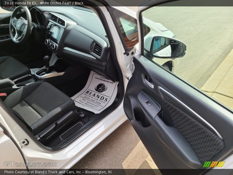 White Orchid Pearl / Black 2018 Honda Fit EX