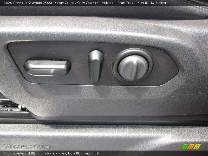 Iridescent Pearl Tricoat / Jet Black/­Umber 2020 Chevrolet Silverado 2500HD High Country Crew Cab 4x4