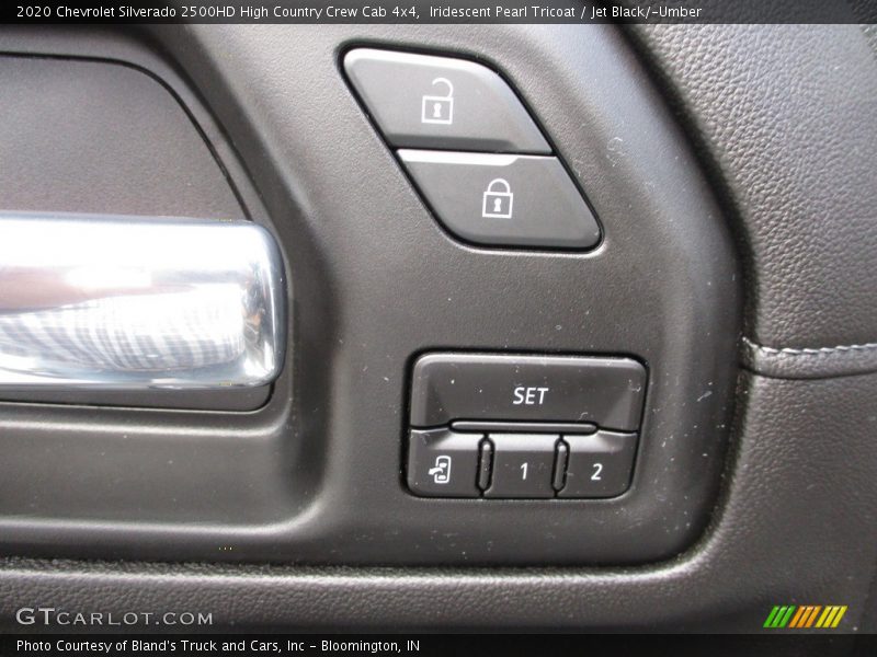 Iridescent Pearl Tricoat / Jet Black/­Umber 2020 Chevrolet Silverado 2500HD High Country Crew Cab 4x4