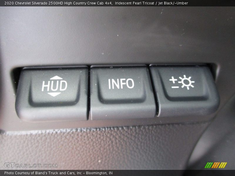Iridescent Pearl Tricoat / Jet Black/­Umber 2020 Chevrolet Silverado 2500HD High Country Crew Cab 4x4