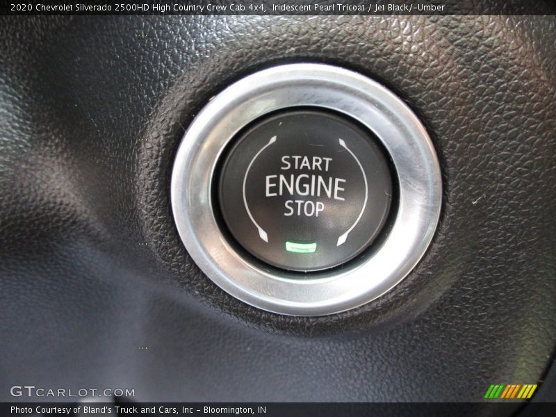 Iridescent Pearl Tricoat / Jet Black/­Umber 2020 Chevrolet Silverado 2500HD High Country Crew Cab 4x4