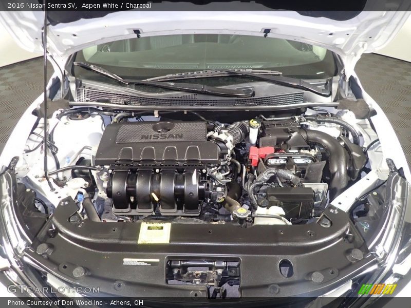 Aspen White / Charcoal 2016 Nissan Sentra SV