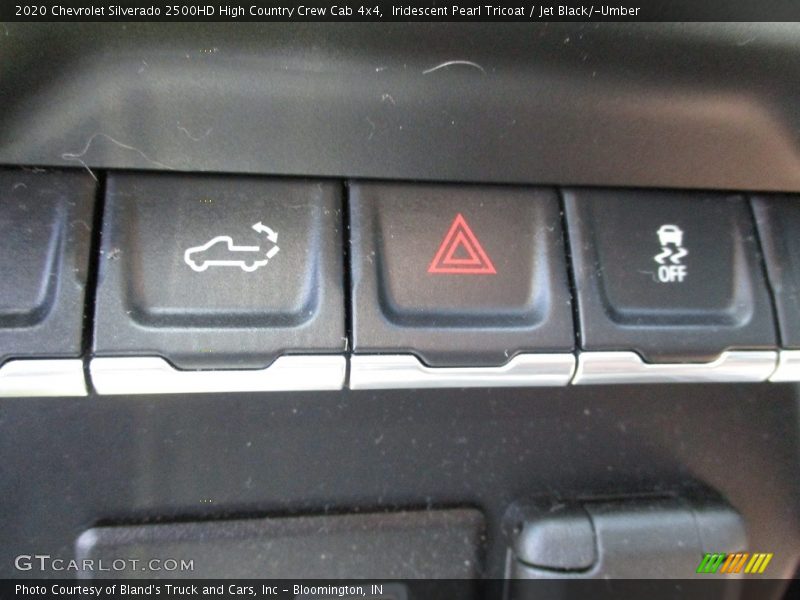 Iridescent Pearl Tricoat / Jet Black/­Umber 2020 Chevrolet Silverado 2500HD High Country Crew Cab 4x4