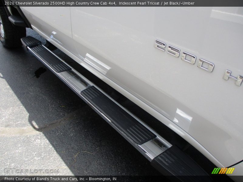 Iridescent Pearl Tricoat / Jet Black/­Umber 2020 Chevrolet Silverado 2500HD High Country Crew Cab 4x4