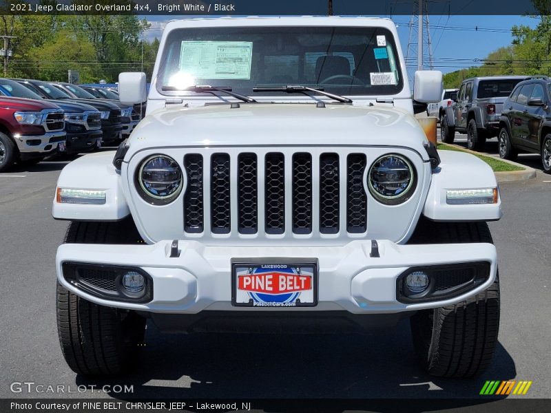 Bright White / Black 2021 Jeep Gladiator Overland 4x4