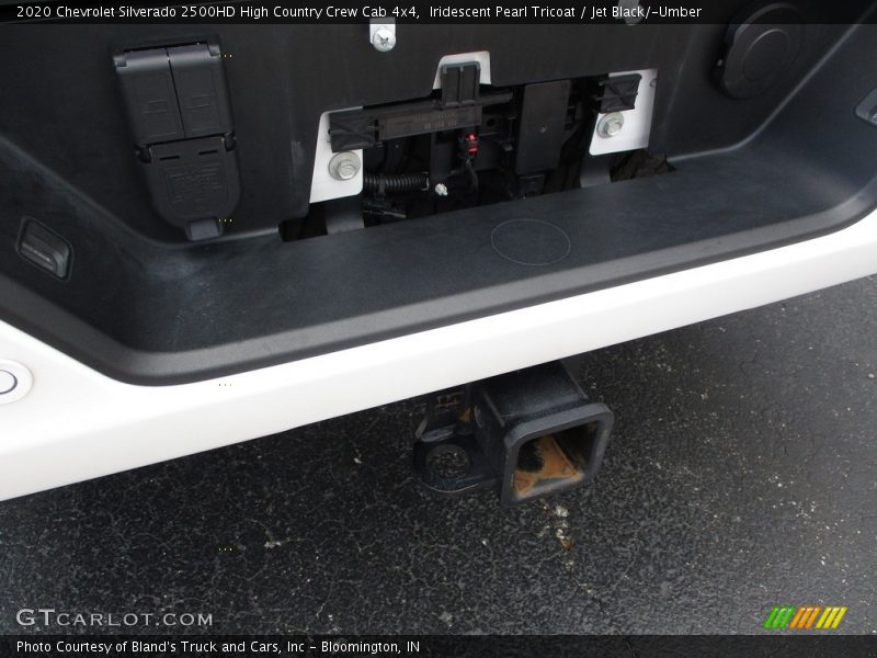 Iridescent Pearl Tricoat / Jet Black/­Umber 2020 Chevrolet Silverado 2500HD High Country Crew Cab 4x4