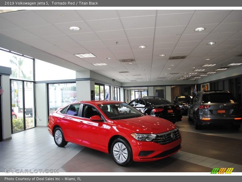 Tornado Red / Titan Black 2019 Volkswagen Jetta S