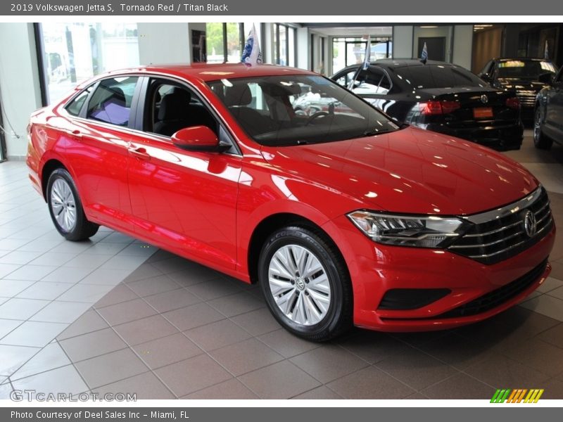 Tornado Red / Titan Black 2019 Volkswagen Jetta S