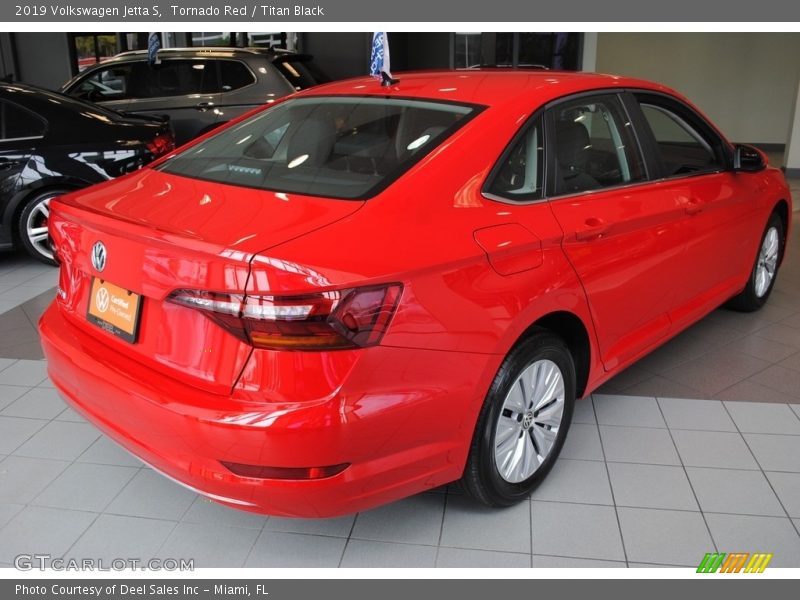 Tornado Red / Titan Black 2019 Volkswagen Jetta S