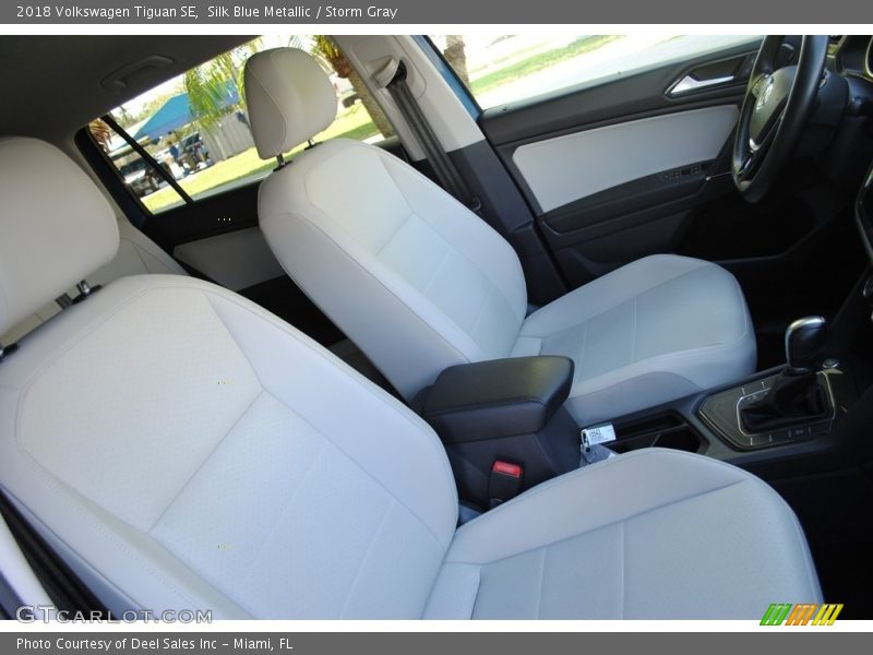 Silk Blue Metallic / Storm Gray 2018 Volkswagen Tiguan SE