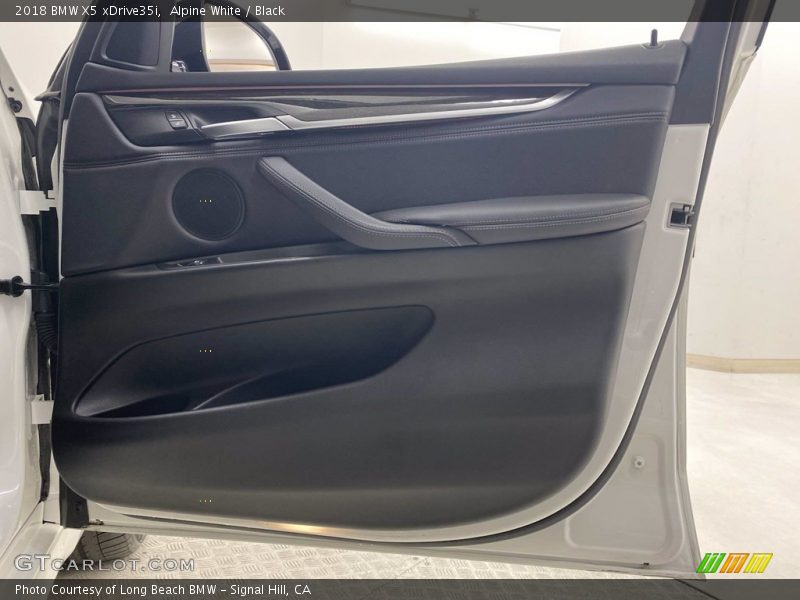 Alpine White / Black 2018 BMW X5 xDrive35i