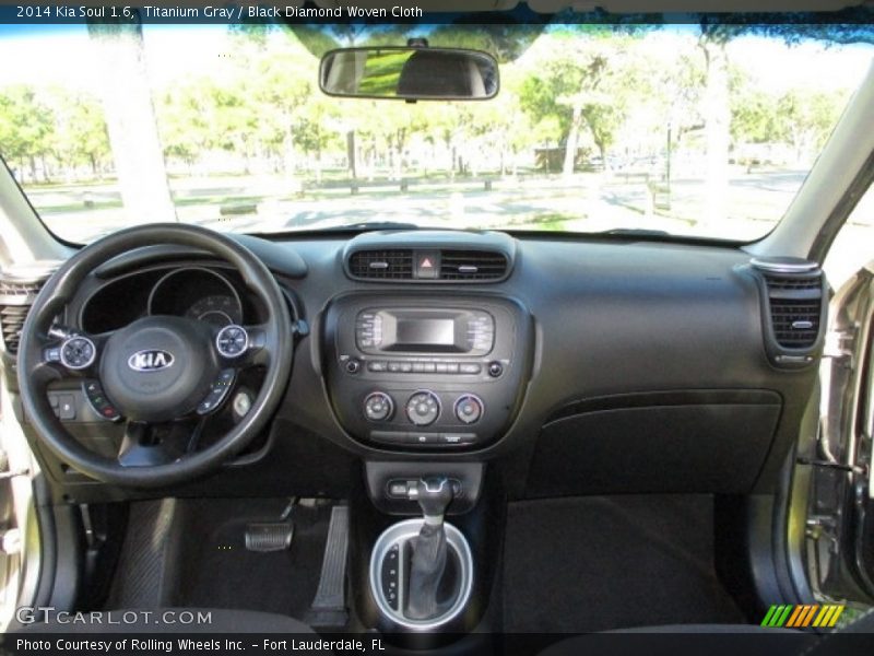Titanium Gray / Black Diamond Woven Cloth 2014 Kia Soul 1.6