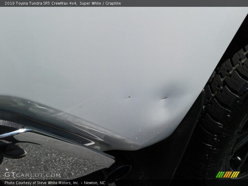 Super White / Graphite 2019 Toyota Tundra SR5 CrewMax 4x4