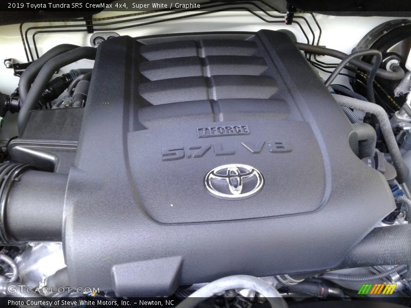 Super White / Graphite 2019 Toyota Tundra SR5 CrewMax 4x4