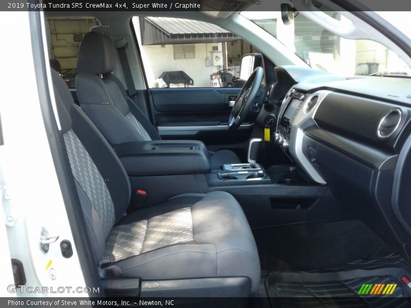 Super White / Graphite 2019 Toyota Tundra SR5 CrewMax 4x4
