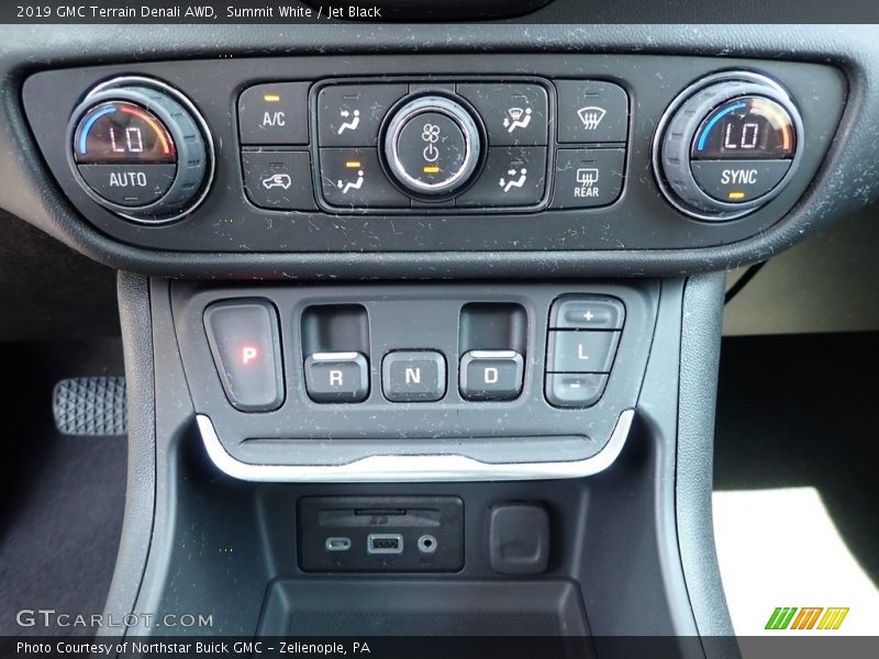 Summit White / Jet Black 2019 GMC Terrain Denali AWD