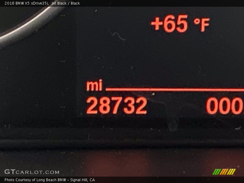 Jet Black / Black 2018 BMW X5 sDrive35i