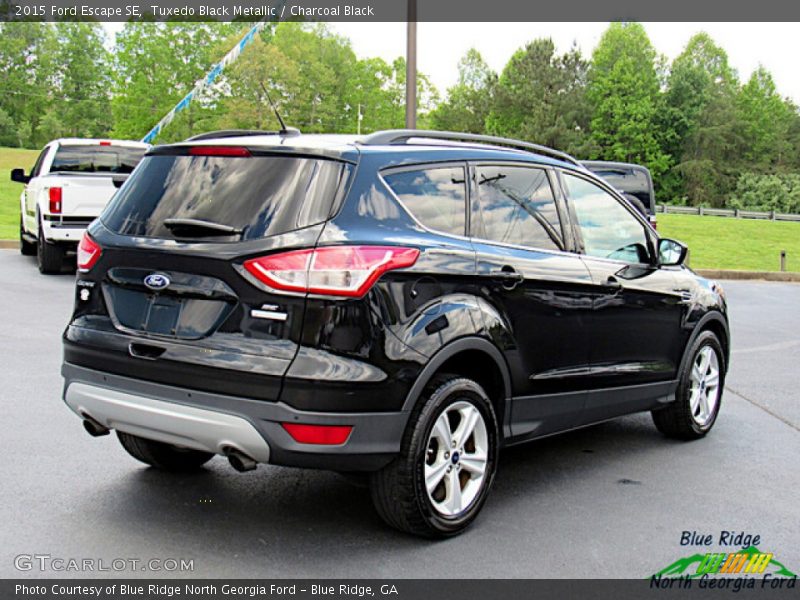 Tuxedo Black Metallic / Charcoal Black 2015 Ford Escape SE