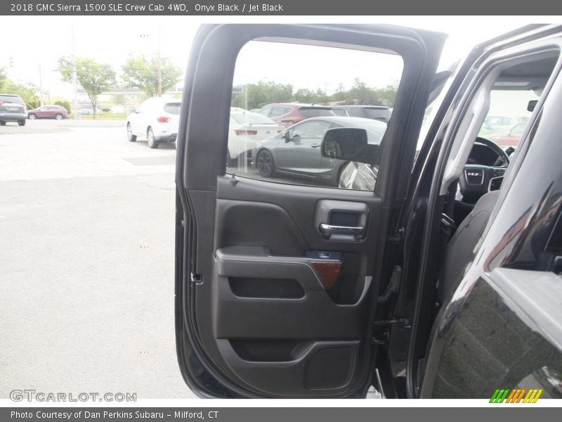 Onyx Black / Jet Black 2018 GMC Sierra 1500 SLE Crew Cab 4WD
