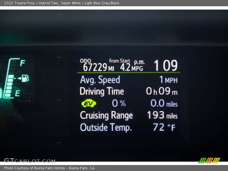 Super White / Light Blue Gray/Black 2013 Toyota Prius c Hybrid Two